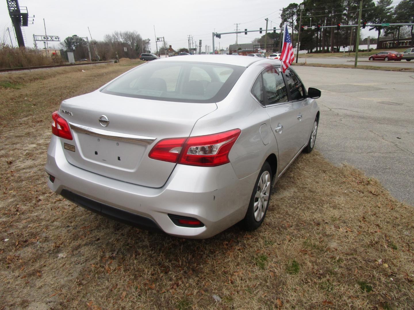 2018 Silver Nissan Sentra S CVT (3N1AB7AP3JY) with an 1.8L L4 SFI DOHC 16V engine, CVT transmission, located at 2553 Airline Blvd, Portsmouth, VA, 23701, (757) 488-8331, 36.813889, -76.357597 - Down Payment: $999 Weekly Payment: $110 APR: 23.9% Repayment Terms: 42 Months ***CALL ELIZABETH SMITH - DIRECTOR OF MARKETING @ 757-488-8331 TO SCHEDULE YOUR APPOINTMENT TODAY AND GET PRE-APPROVED RIGHT OVER THE PHONE*** - Photo#5